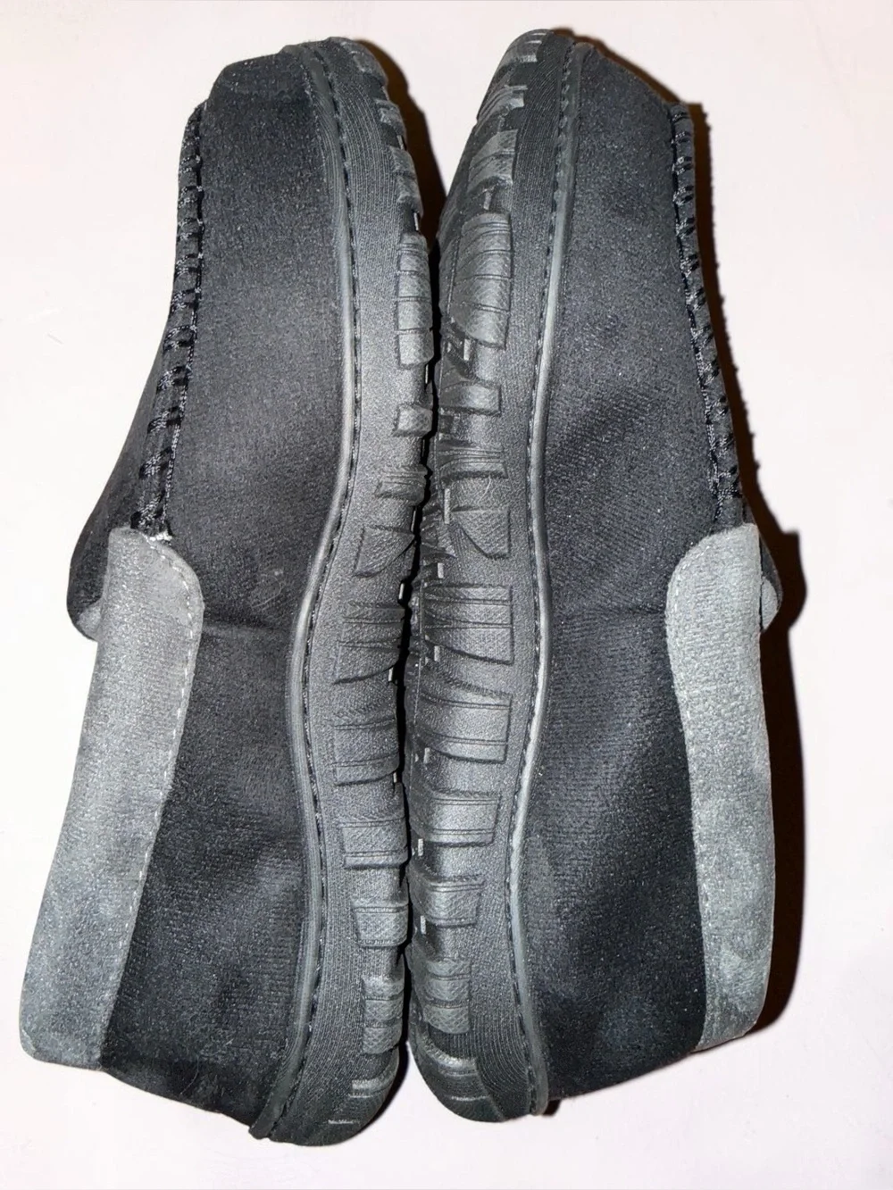 NIB Men’s Inside/outside Slippers Memory Foam Cushion machine washable | NIB